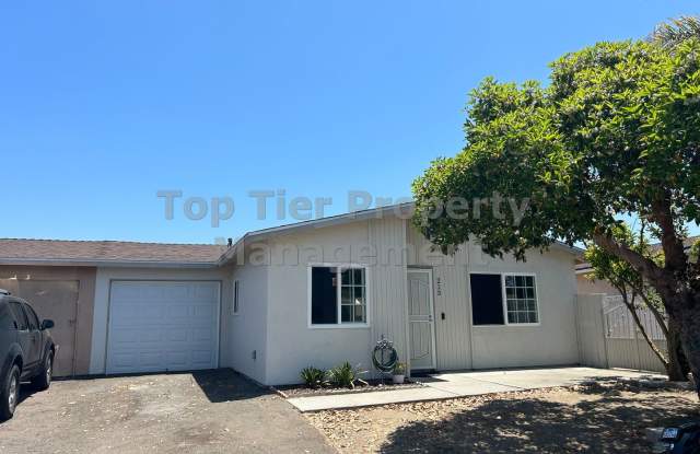 ***Charming 2 bed / 1 bath House in Oceanside - Near Camp Pendleton - Available NOW*** photos photos
