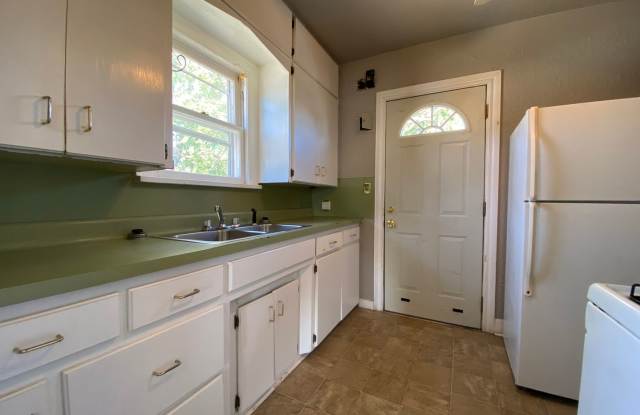 Duplex in NW OKC near Reed Park! photos photos