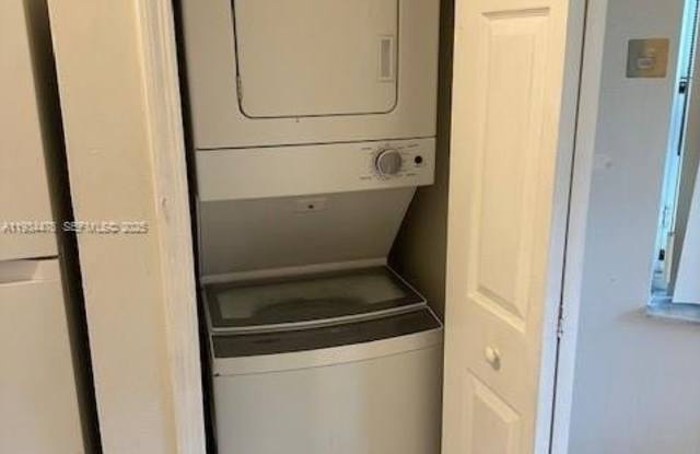 7060 NW 177th St photos photos