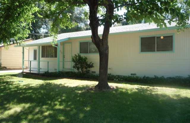 3 bedroom + Bonus Room/Office in East Redding photos photos