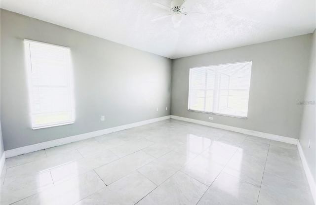 207 LANGHAM Drive Gallery 3