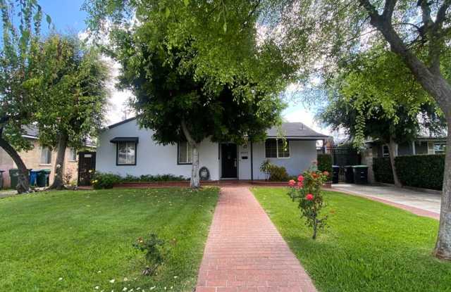 Charming Home in Covina photos photos