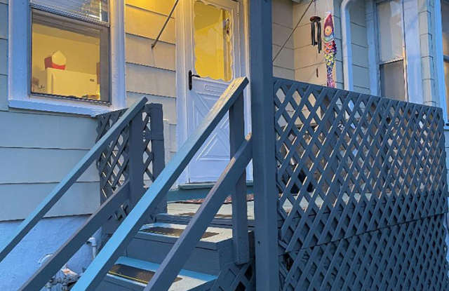 910 Palace Avenue photos photos
