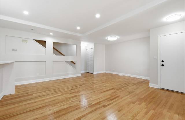 5510 S CORNELL Avenue Gallery 3