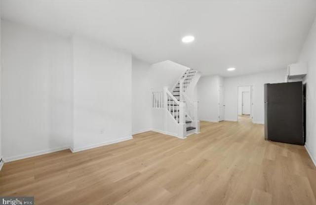 320 N ROBINSON STREET photos photos