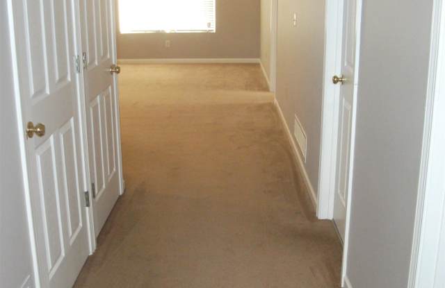 2901 Russel Court Gallery 2