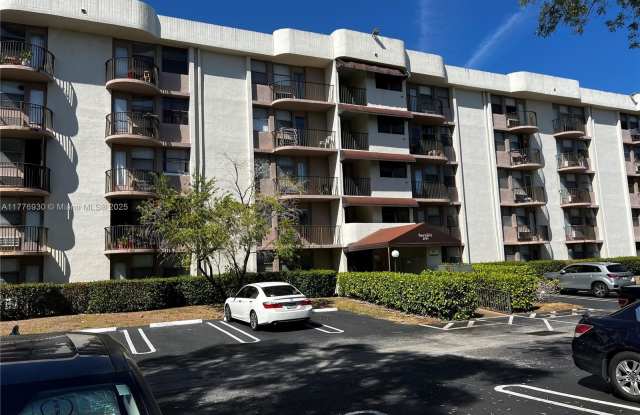 2771 Riverside Dr photos photos