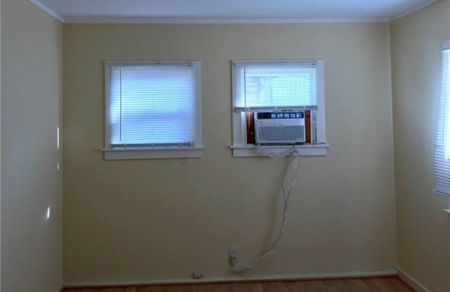 108 N Huntington Drive 3/4 Gallery 2