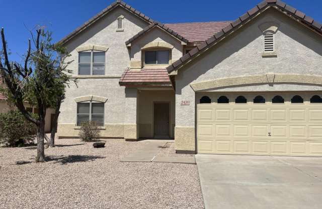 2430 E COUNTY DOWN Drive Gallery 1