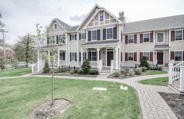 Luxury townhouse with a single-family feel in popular Haverford Court. - 510 Old Lancaster Road, Montgomery County, PA 19041
