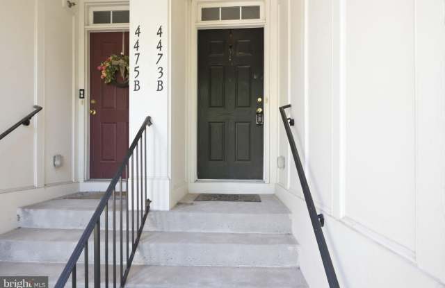 4473-B BEACON GROVE Circle Gallery 4