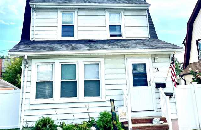 16 Evergreen Drive Gallery 1