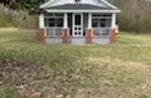 2 bedroom home on large lot - 5200 Wayside Road, Charles City County, VA 23030 2 bedroom home on large lot - 5200 Wayside Road, Charles City County, VA 23030