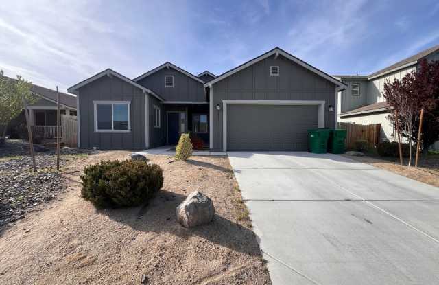 Spacious 3 bedroom home in Fernley photos photos