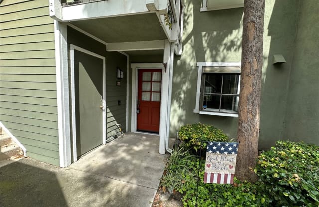 700 E Lake Drive - 700 E Lake Dr, Orange, CA 92866
