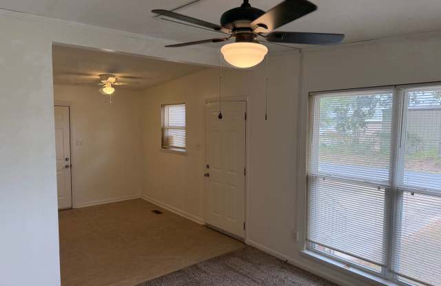 3 Bed 1 Bath Home Gallery 4