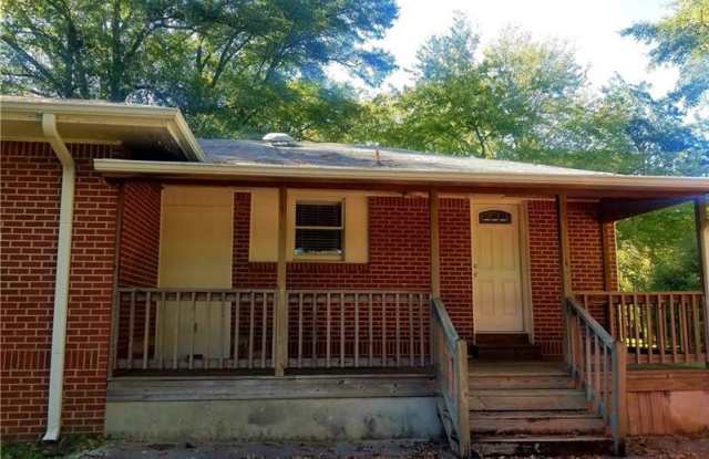5621 Zanola Drive SW Gallery 3