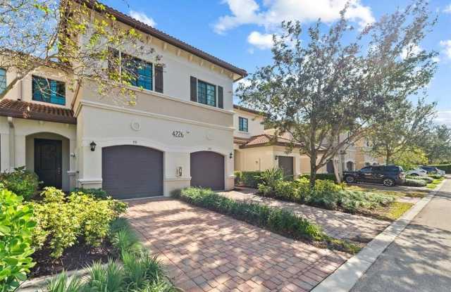 4226 N Dixie Hwy photos photos