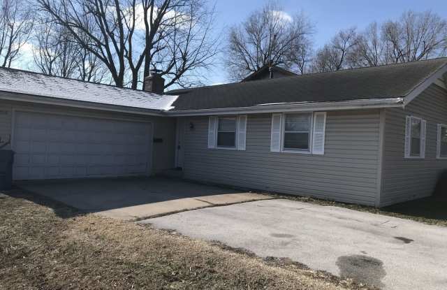 1550 E. Seminole St. - 1550 E Seminole St, Springfield, MO 65804