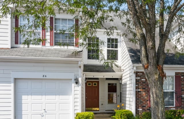 8 Coolidge Court - 8 Coolidge Court, Streamwood, IL 60107