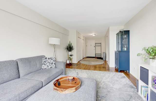 1200 E 53rd Street photos photos