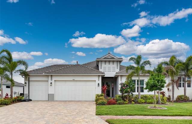 5504 TITLE ROW Drive Gallery 1