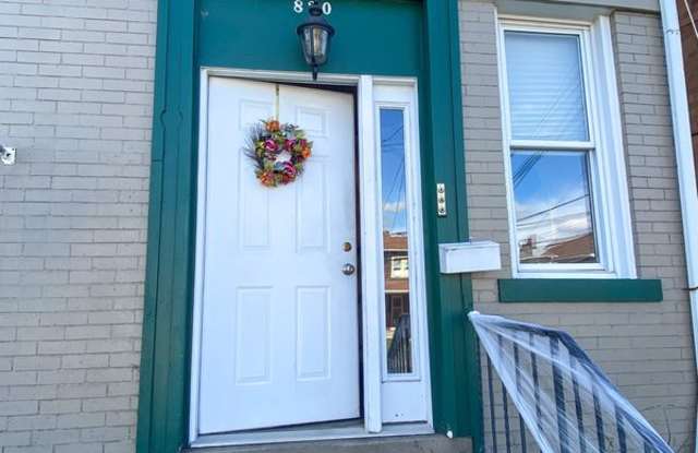 820 Bayridge Ave photos photos