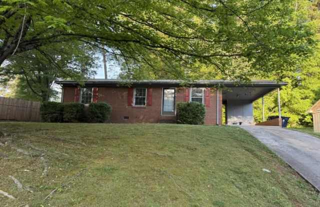 702 Kildee Drive - 702 Kildee Drive, Lexington, NC 27292