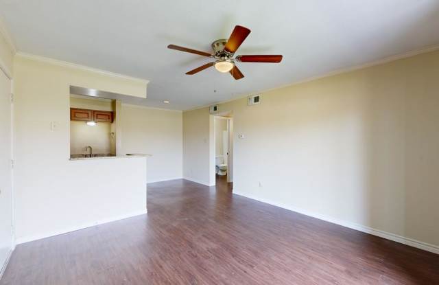 904 University Oaks Blvd Apt 3 Gallery 3