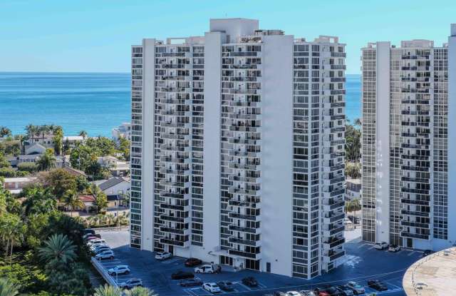 2715 N Ocean Boulevard Gallery 1