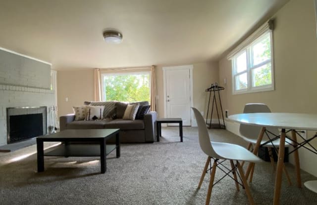 3431 16th Ave S - 3431 16th Avenue South, Seattle, WA 98144