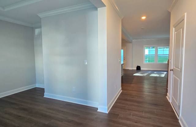 672 Emerald Bay Cir Gallery 3