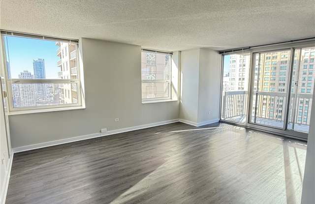 120 W Grand photos photos