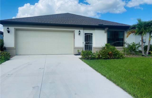 16045 Beachberry Drive - 16045 Beachberry Drive, North Fort Myers, FL 33917