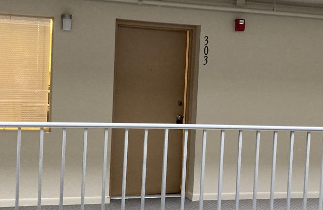 4908 38th Way S Apt 303 photos photos