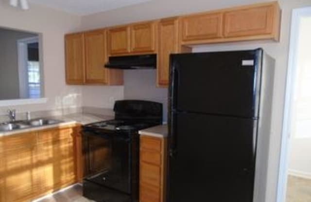 6017 Mentone Lane Gallery 3
