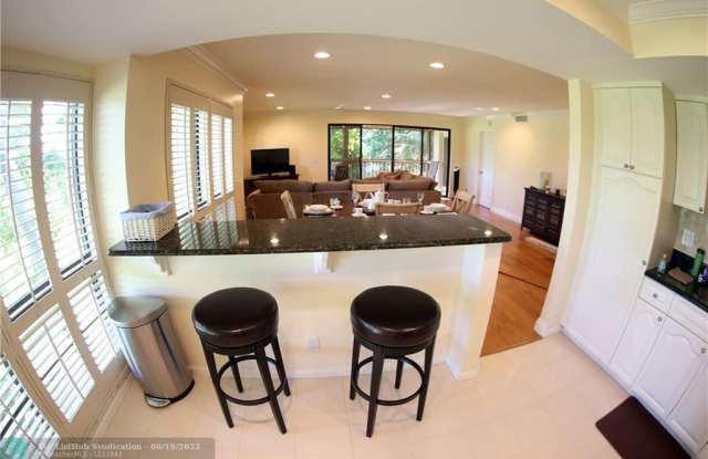 466 Brackenwood Ln Gallery 2