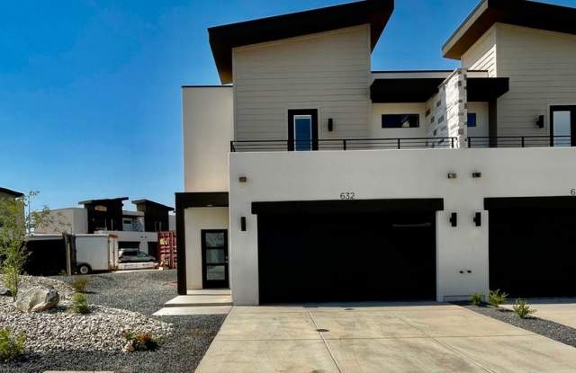 3 Bedroom Townhome in Washington Fields Gallery 4