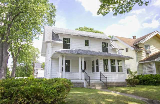 701 Hampton Ave photos photos