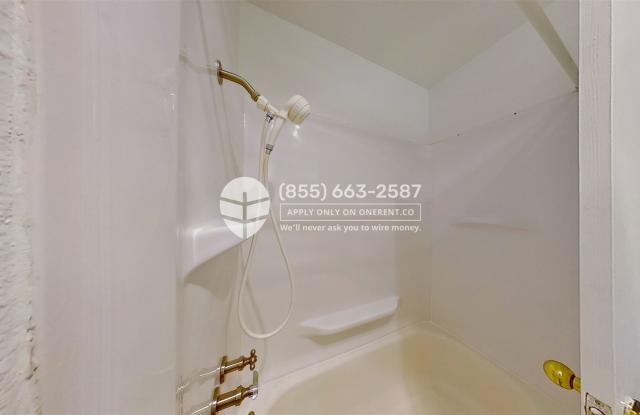 4504 216TH ST SW  B #B Gallery 3