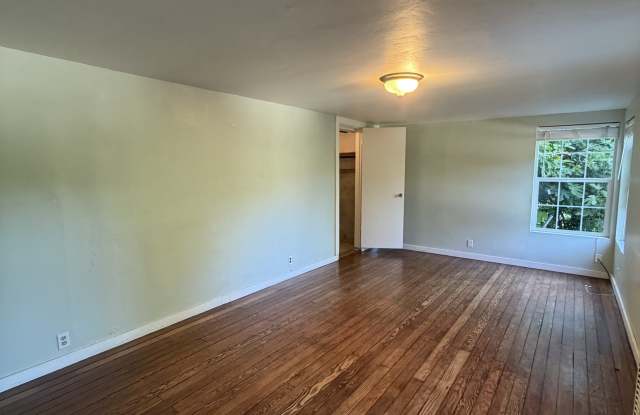 2693 South Fitch Mountain Road Gallery 3