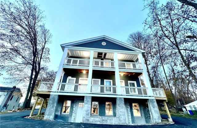 26 Mill Street unit: 2 photos photos