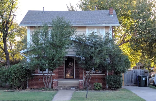 1009 Classen - 1009 Classen Blvd, Norman, OK 73071