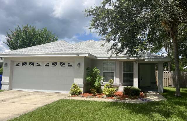 302 Sawmill Creek Ct photos photos