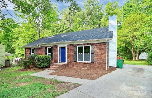 5801 Woodrock Court Gallery 2