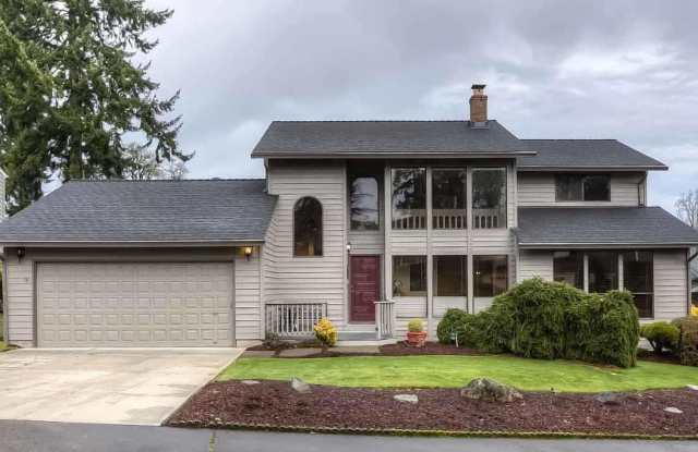 4bd/3ba HUGE Home w/Hardwood Floors, Russian Fireplace, 2-Car Garage  Fenced Back Yard! photos photos 4bd/3ba HUGE Home w/Hardwood Floors, Russian Fireplace, 2-Car Garage  Fenced Back Yard! photos photos