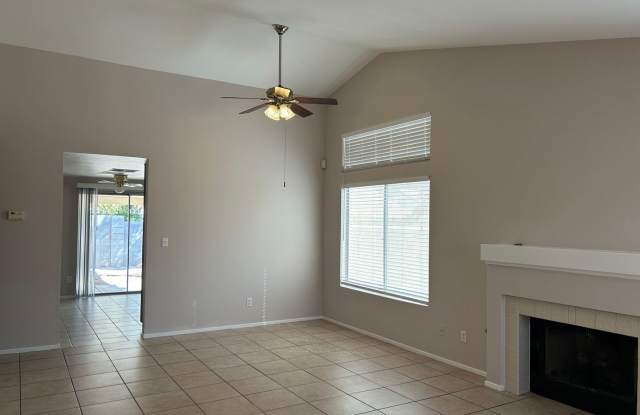 Single Story 3 bedroom home in Eldorado Gallery 4