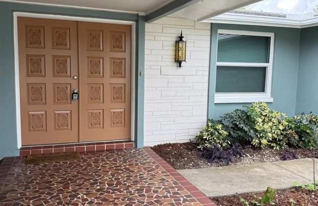 7320 KING ARTHUR Drive Gallery 3