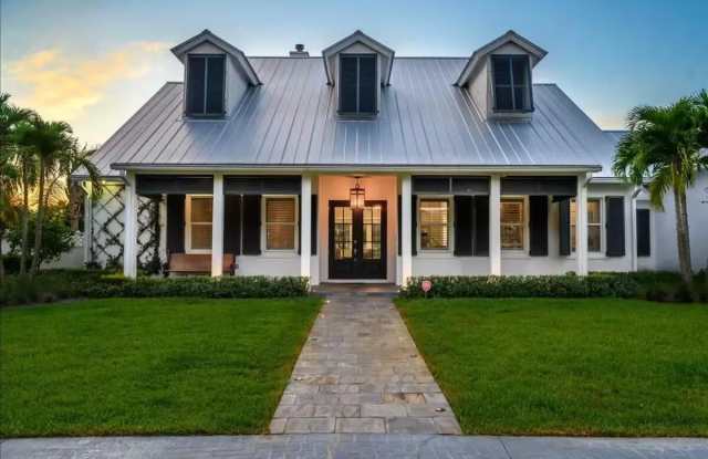 1702 Clydesdale Avenue photos photos