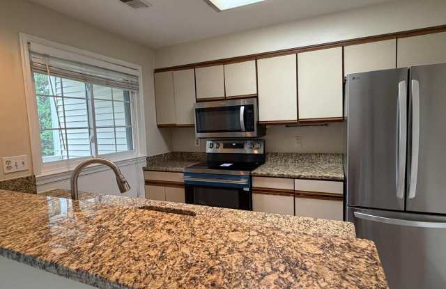 12948 GRAYS POINTE Road Gallery 2